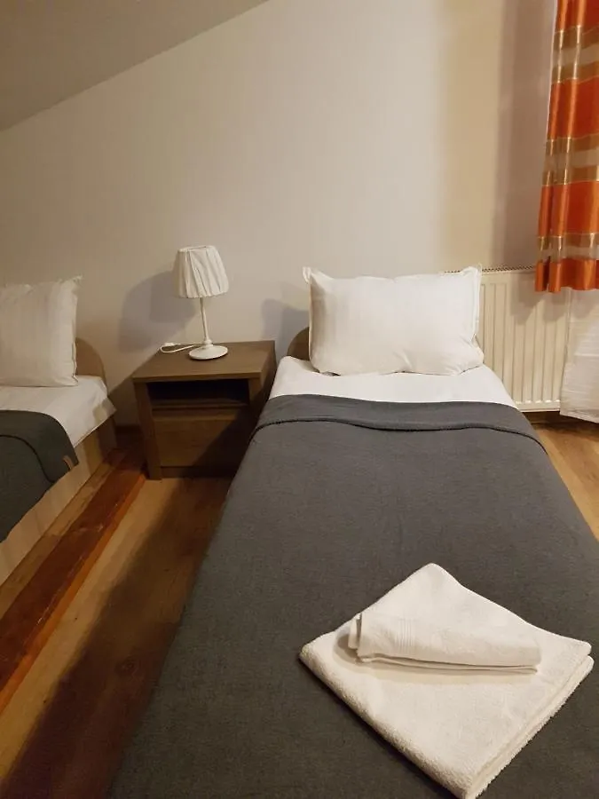 Hostel Mleczna - Metro Zacisze Warschau