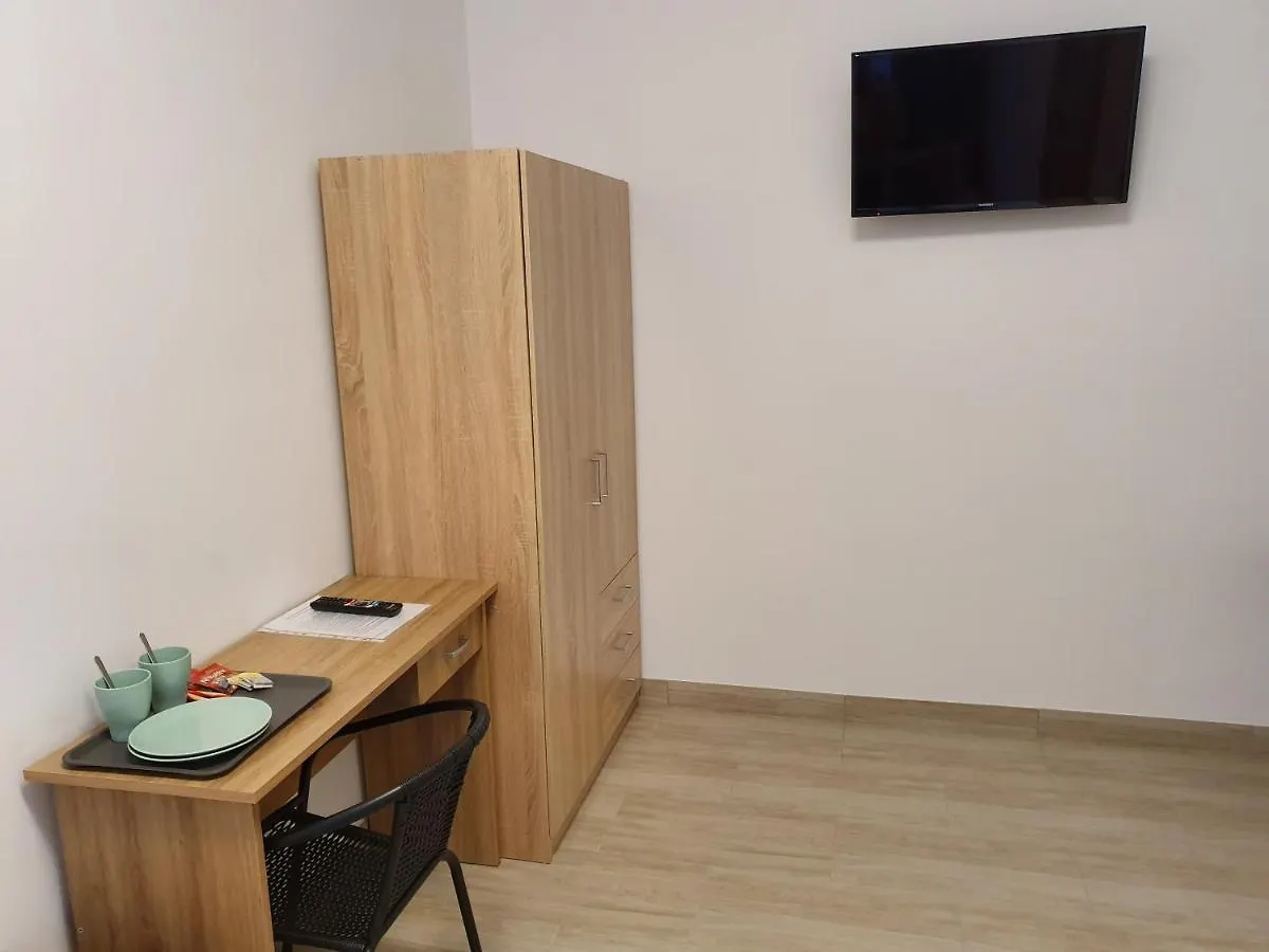 Hostel Mleczna - Metro Zacisze Warschau Polen
